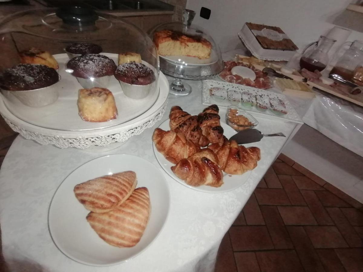 Ca Reginella B&B Diano dʼAlba Eksteriør billede